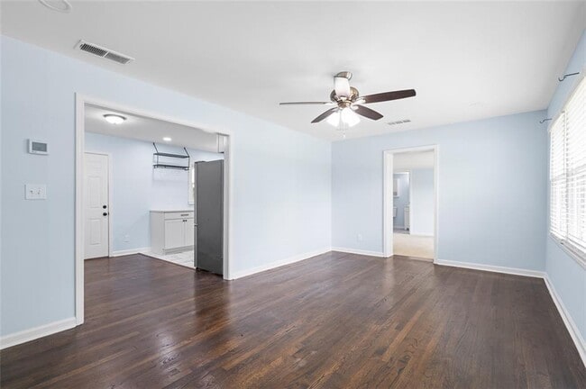 Building Photo - 1824 Atherton Dr