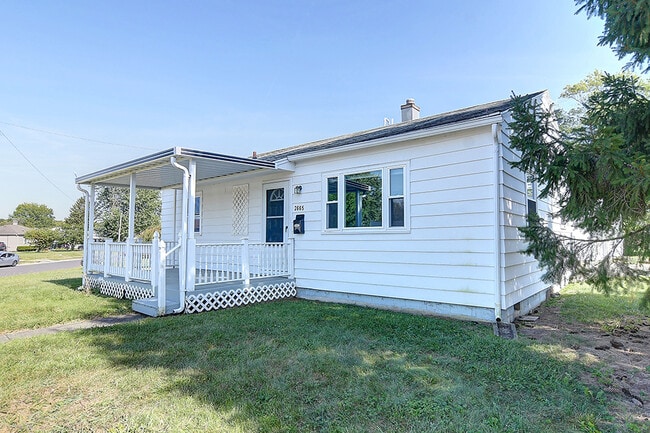 Building Photo - 2665 Elmore Dr