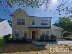 Building Photo - 911 Woodington Ln