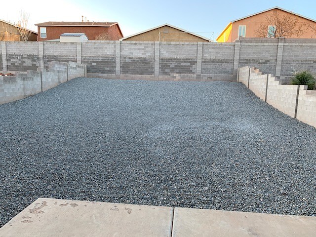 Foto del edificio - 5709 Sandoval Dr NE