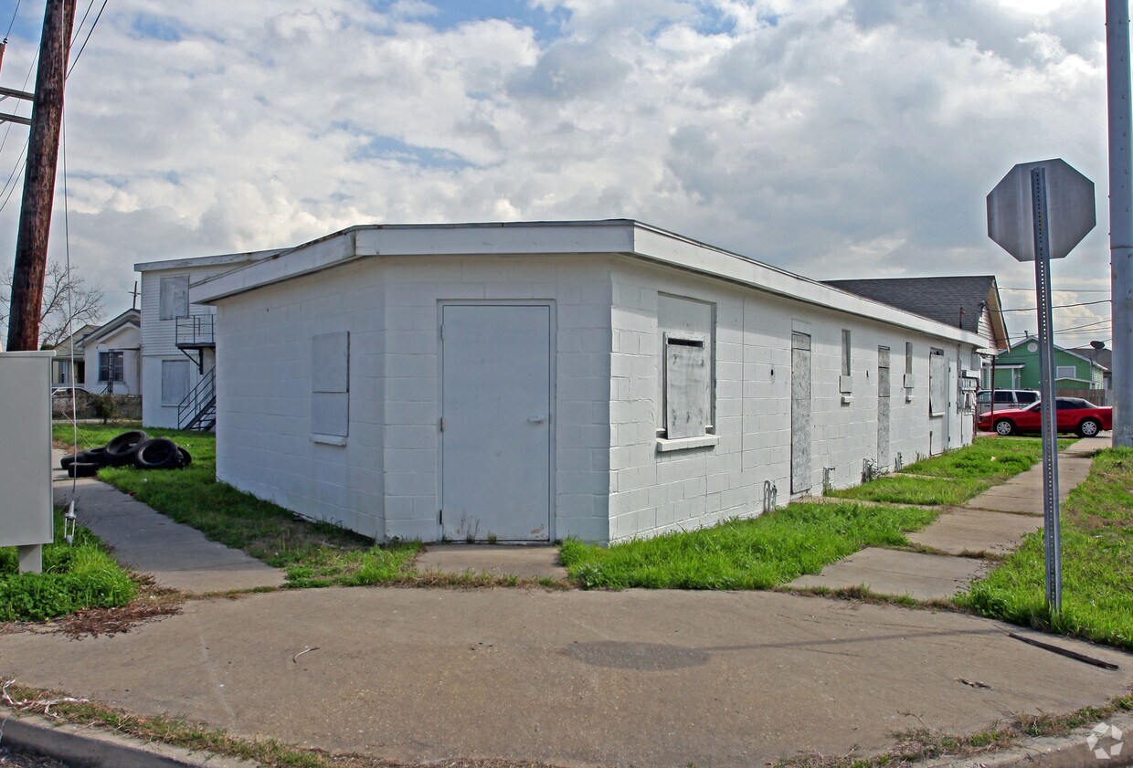 Foto principal - 1952 Florida Ave