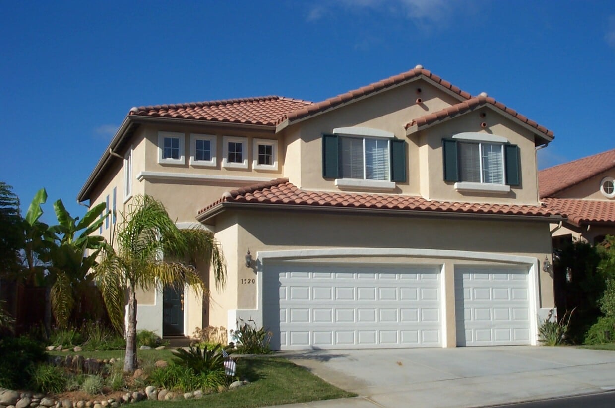 Primary Photo - 1520 Sapphire Dr