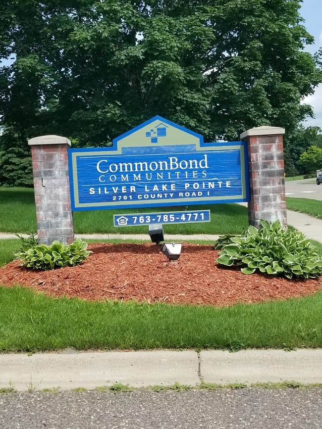 Silver Lake Pointe Senior Apartments (62+) Apartments - Mounds View, MN