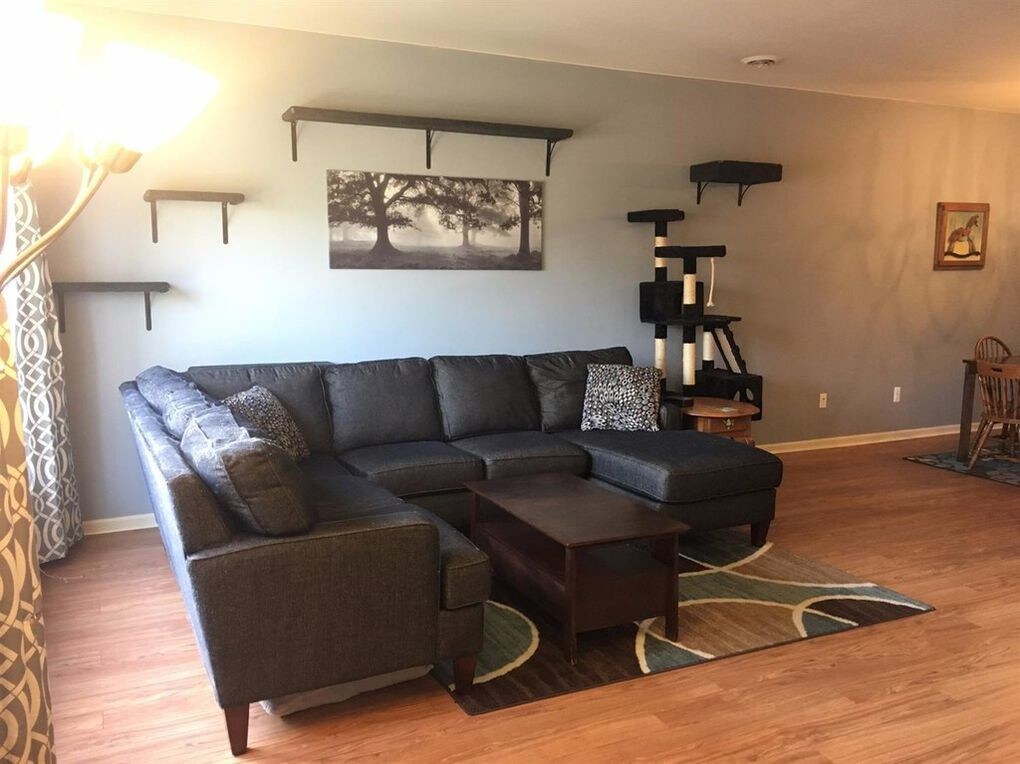 Foto principal - 3065 Cloverly Ct