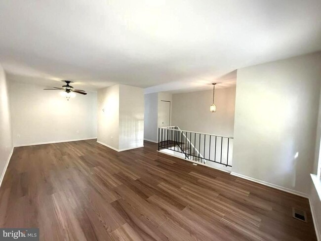 Building Photo - 2495 Vineyard Ln