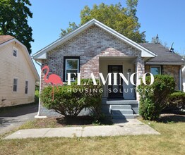 Building Photo - 731 Geneva Rd