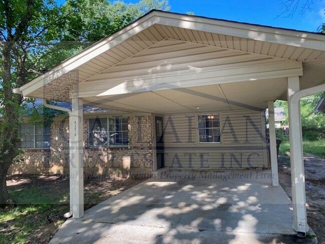Building Photo - 8307 East Woodview