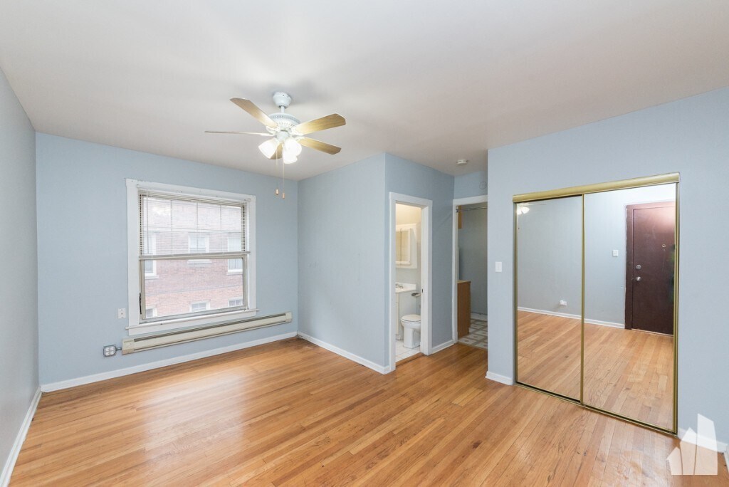 3261 W Wrightwood Ave, Chicago, IL 60647 Rentals in Chicago at 3261 W