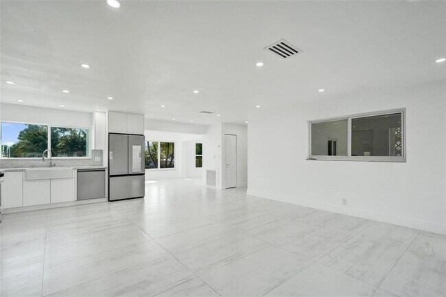 Foto del edificio - 1960 SE 5th Ct