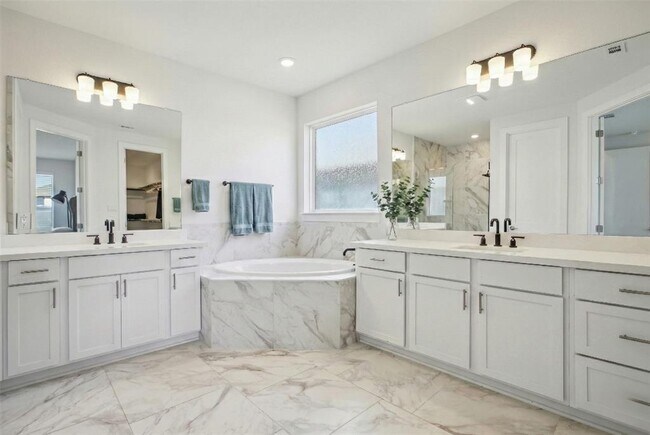 Building Photo - 1409 Pink Granite Blvd