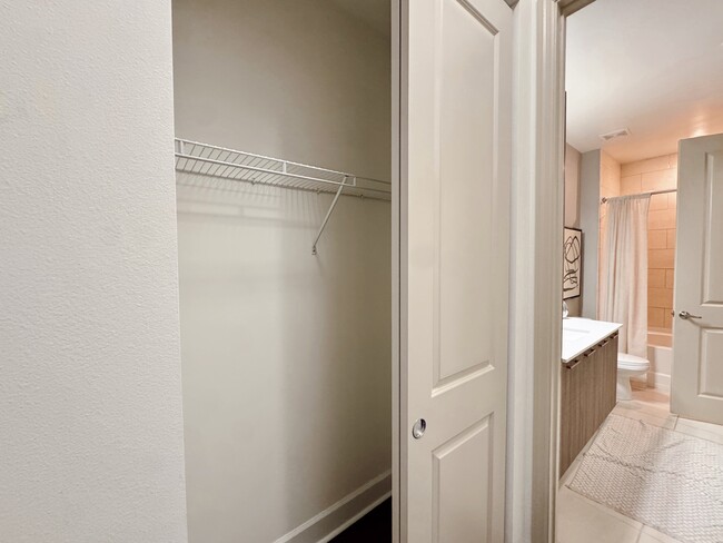 Building Photo - 4461 NW 93rd Doral Ct