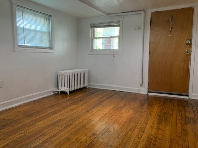 Building Photo - Garden-Level Apartment in Portage Park