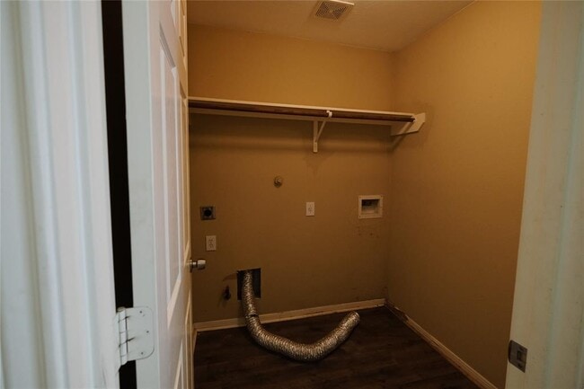 Building Photo - 2714 Cliffdale St