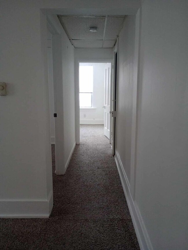 Foto del edificio - 404 York Pl