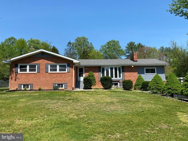 Building Photo - 5072 Rock Springs Rd