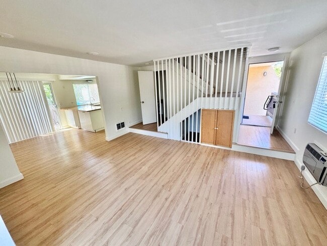 Building Photo - 7958 Mission Center Ct