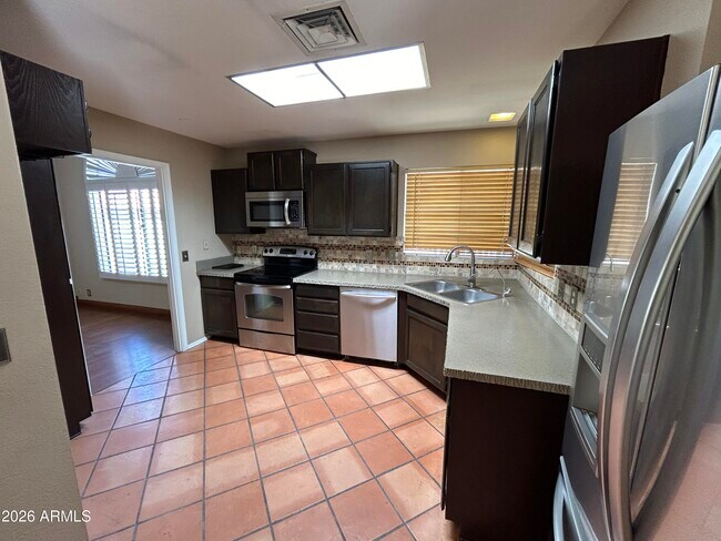 Building Photo - 7511 W Kimberly Way