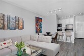 Foto principal - 1000 Providence Pl