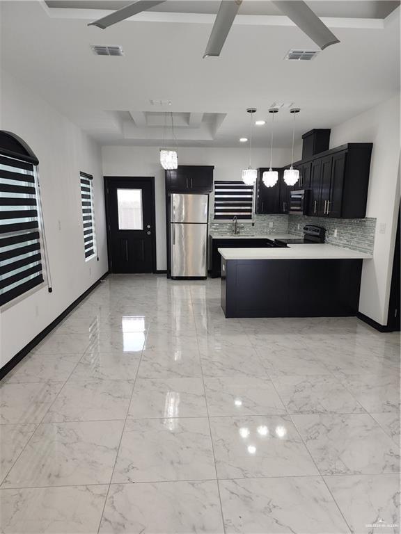 Foto del edificio - 13 W Woodson Dr