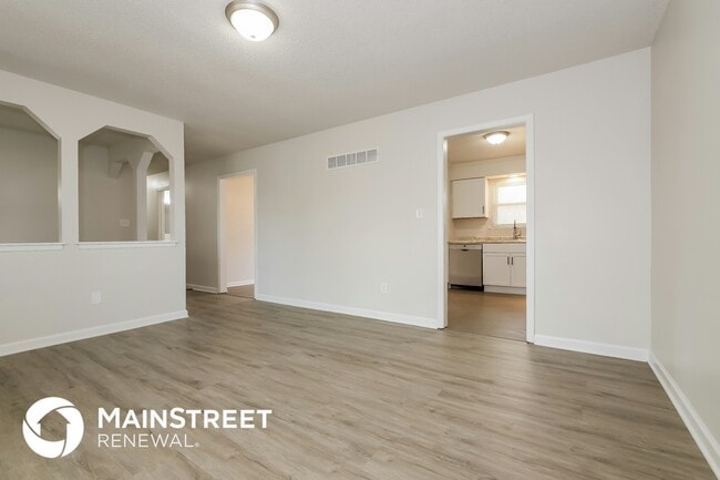 Building Photo - 1404 N Aztec Ave