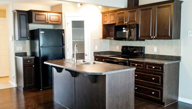 Building Photo - 6 Catalina Ct