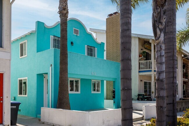 Building Photo - 915 East Balboa Blvd.