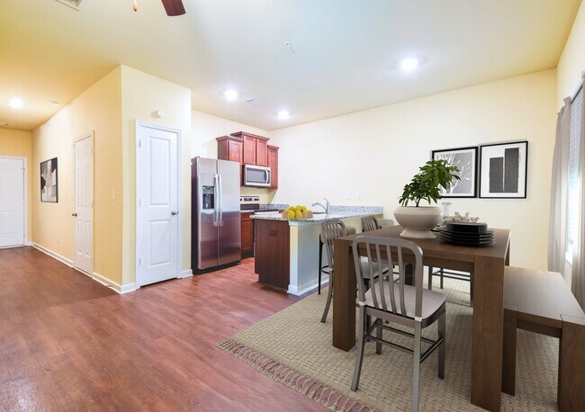 Foto del edificio - 408 Highwood Ln