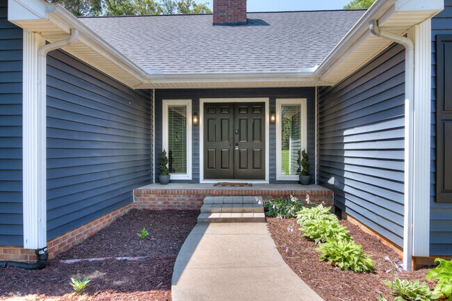 Foto del edificio - 219 Jasper Rd