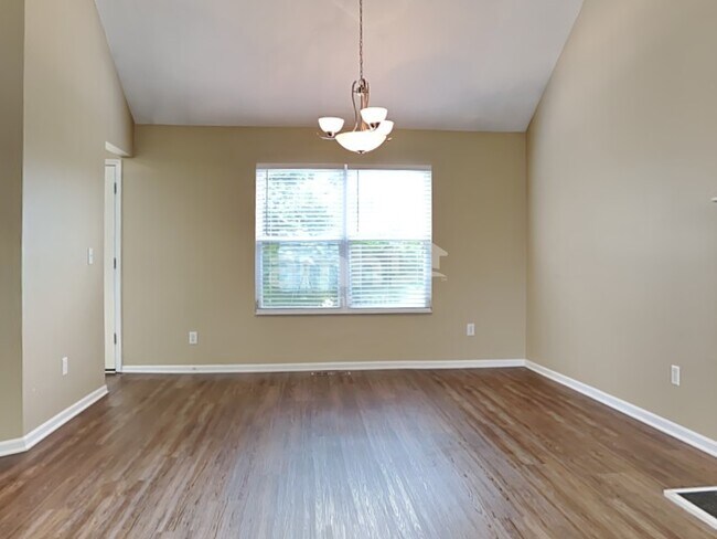 Building Photo - 1810 Wheatfield Way