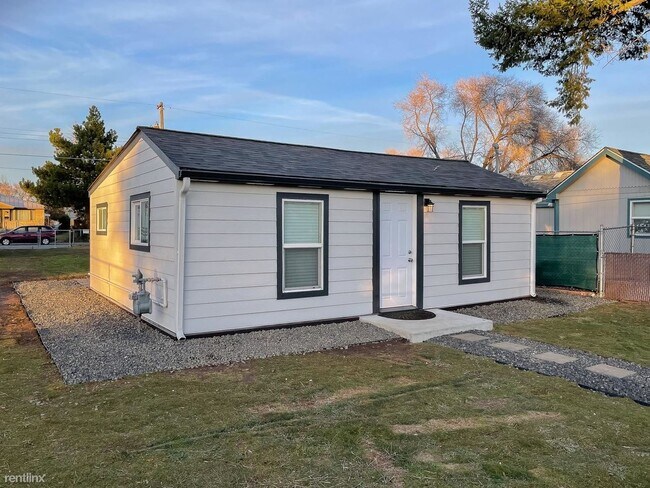 Building Photo - 1 br, 1 bath House - 1209 E North Ave