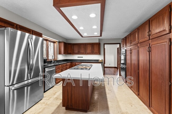 Building Photo - 8820 W 46th St