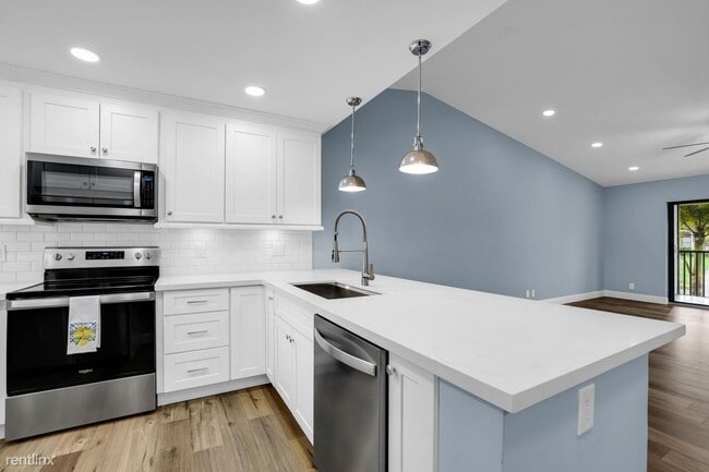 Building Photo - 2 br, 2 bath House - 2840 Casa Way Apt 202