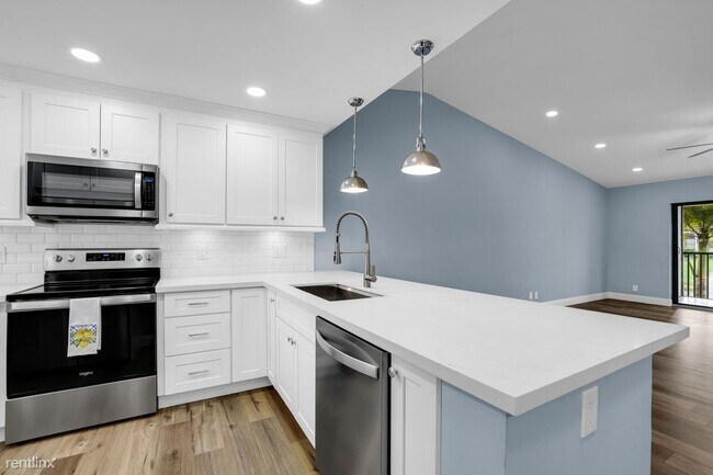 Foto del edificio - 2 br, 2 bath House - 2840 Casa Way Apt 202