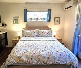 Building Photo - 2904 Alki Ave SW