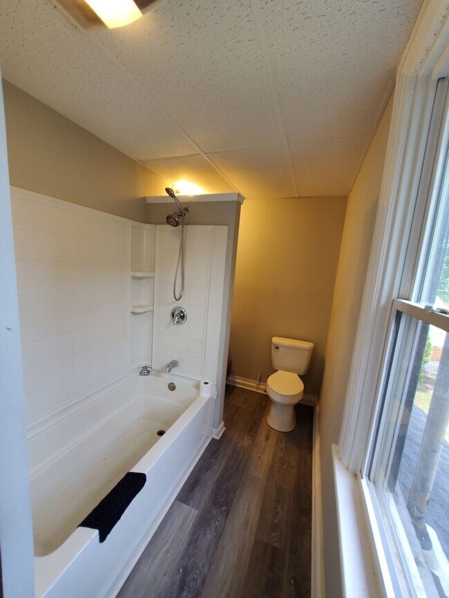 Foto del edificio - 825 N Clewell St