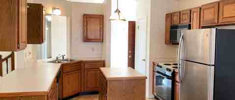 Foto del edificio - 128 Meadow Woods Ln