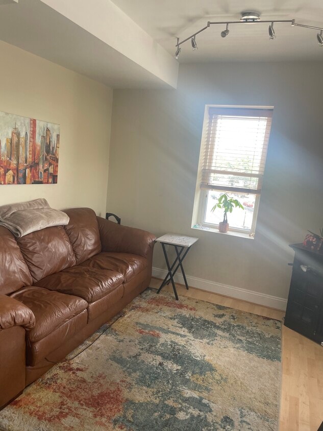 330 Rhode Island Ave NE Unit 304, Washington, DC 20002 Condo for Rent in Washington, DC