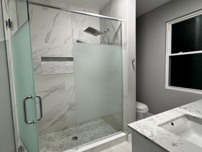 Foto del edificio - 3526 Lake St