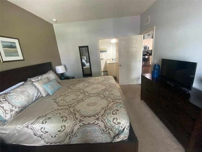 Building Photo - 3226 Wish Ave