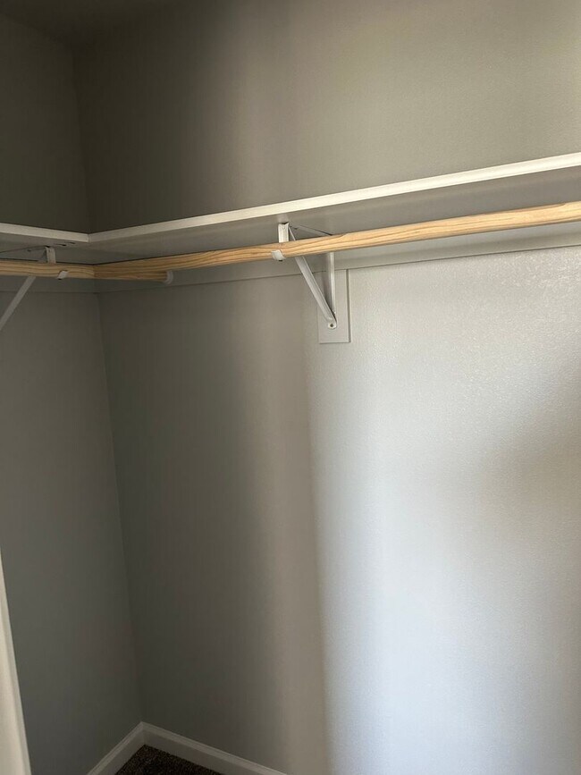 Foto del edificio - 102 Marshall Lp