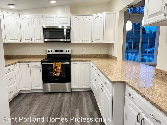 Foto del edificio - 3 br, 1 bath House - 920 Carol Street