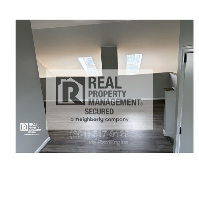 Building Photo - 1346 Riverwood Way