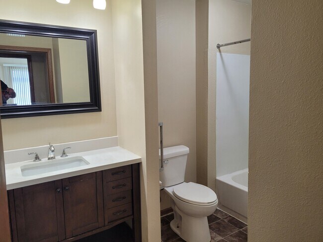 Foto del edificio - 711 N Spring St