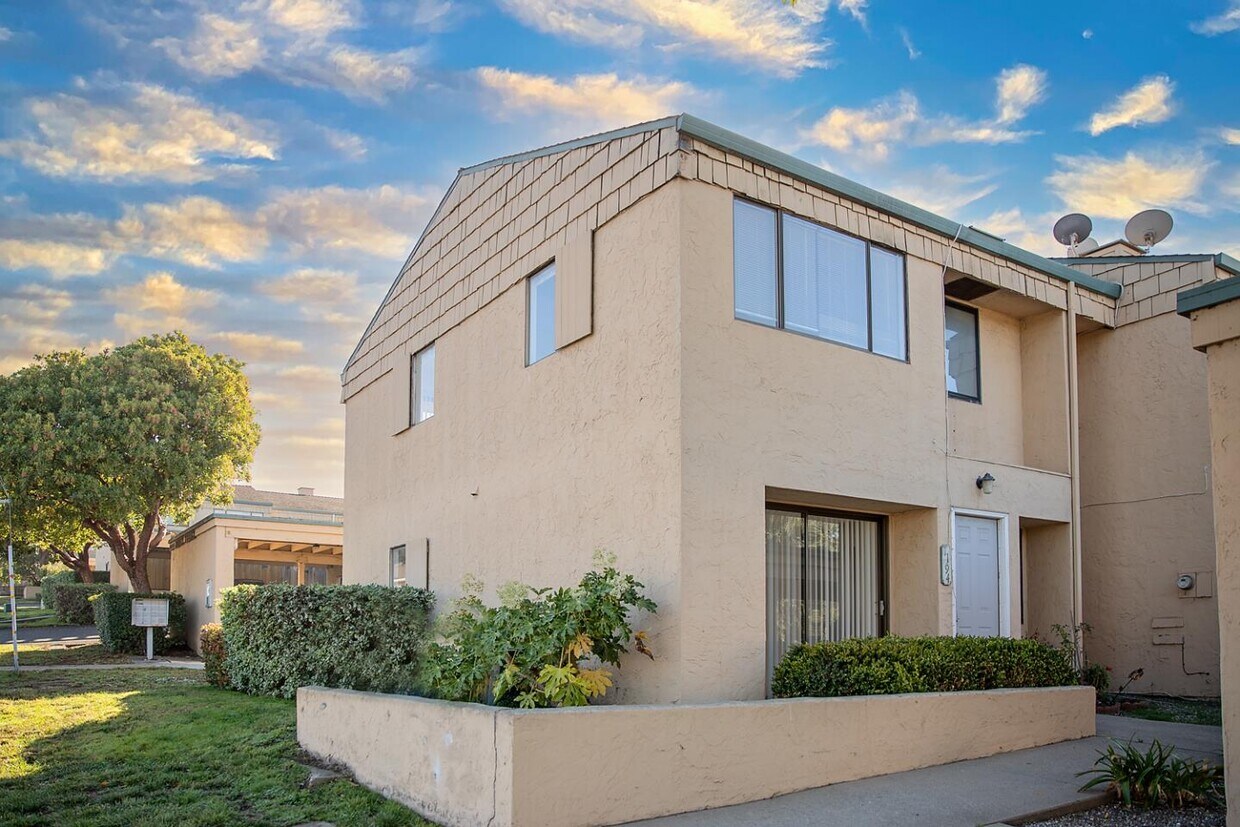 Foto principal - 1194 Trinity Ave
