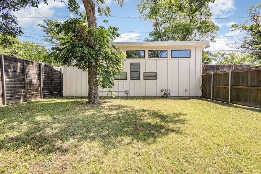 Foto principal - 1030 Mt Auburn Ave