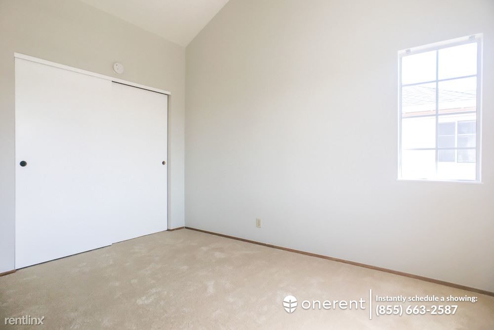 Primary Photo - 3 br, 2.5 bath House - 2069 Continental Ave