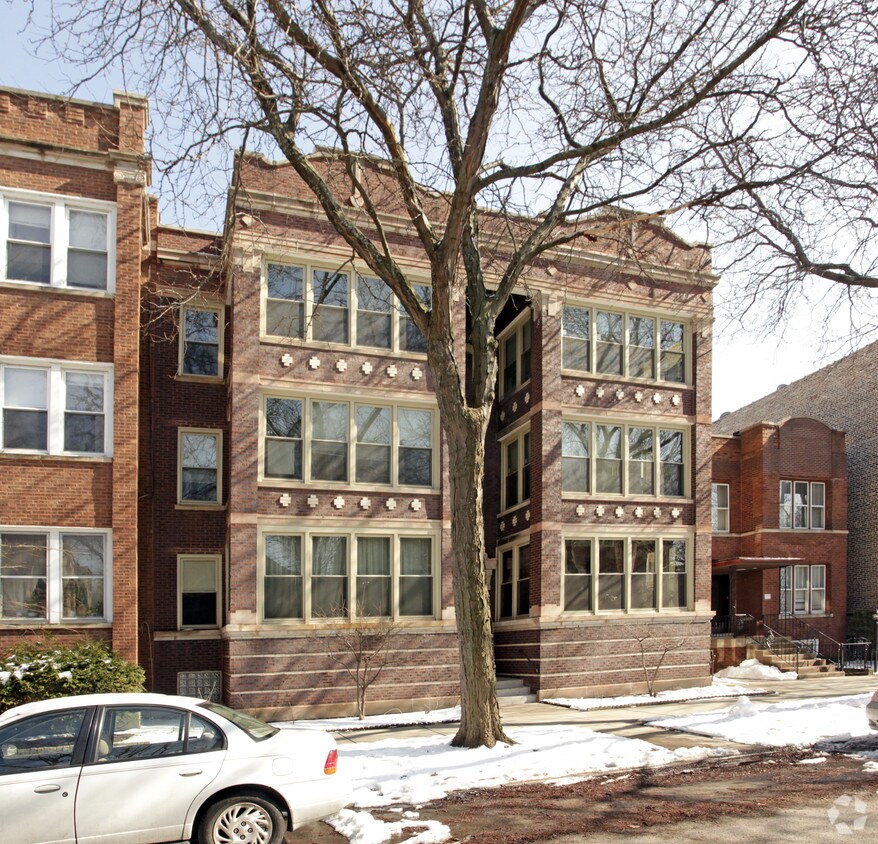 Primary Photo - 6313-6315 N Wayne Ave