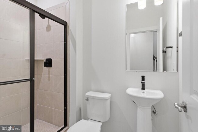 Foto del edificio - 2252 S Glebe Rd