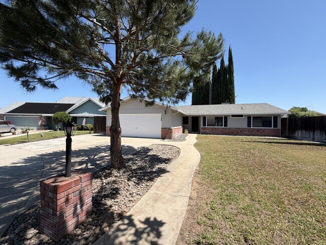 Foto del edificio - 1120 Landreth Ct