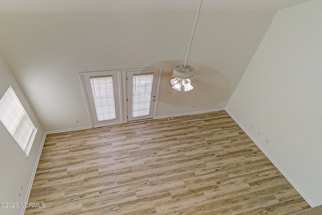 Building Photo - *** Promotion -- Sign lease by January 31 and receive $1000 off first months rent!!  Charming 3 B...